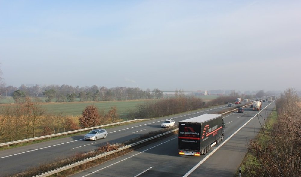 Blick von der geplanten zweiten Autobahnausfahrt in den Niedersachsenpark
